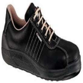 Foot protection: shoes Urban-sport style safety shoes